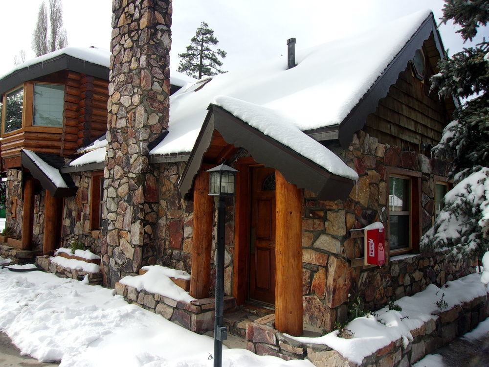 Embers Lodge & Cabins Біг-Бер-Лейк Екстер'єр фото